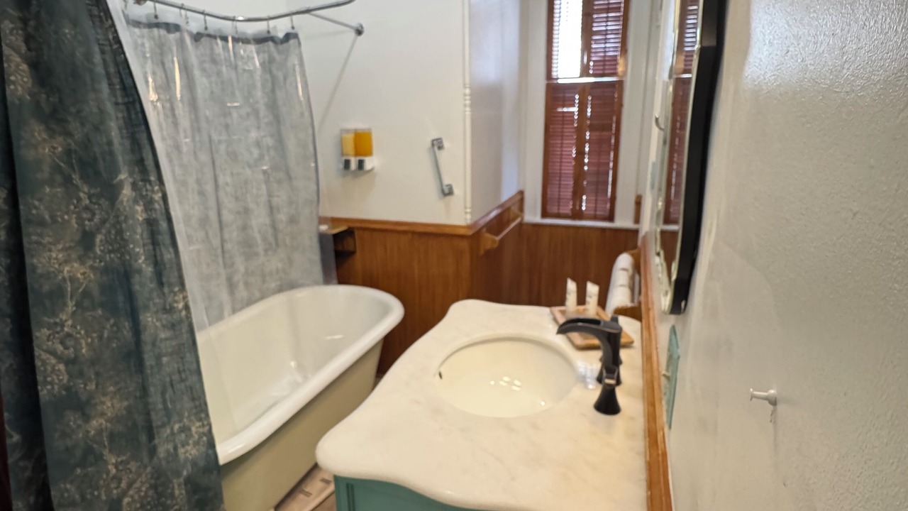 Photo of Bathroom in Cheyenne