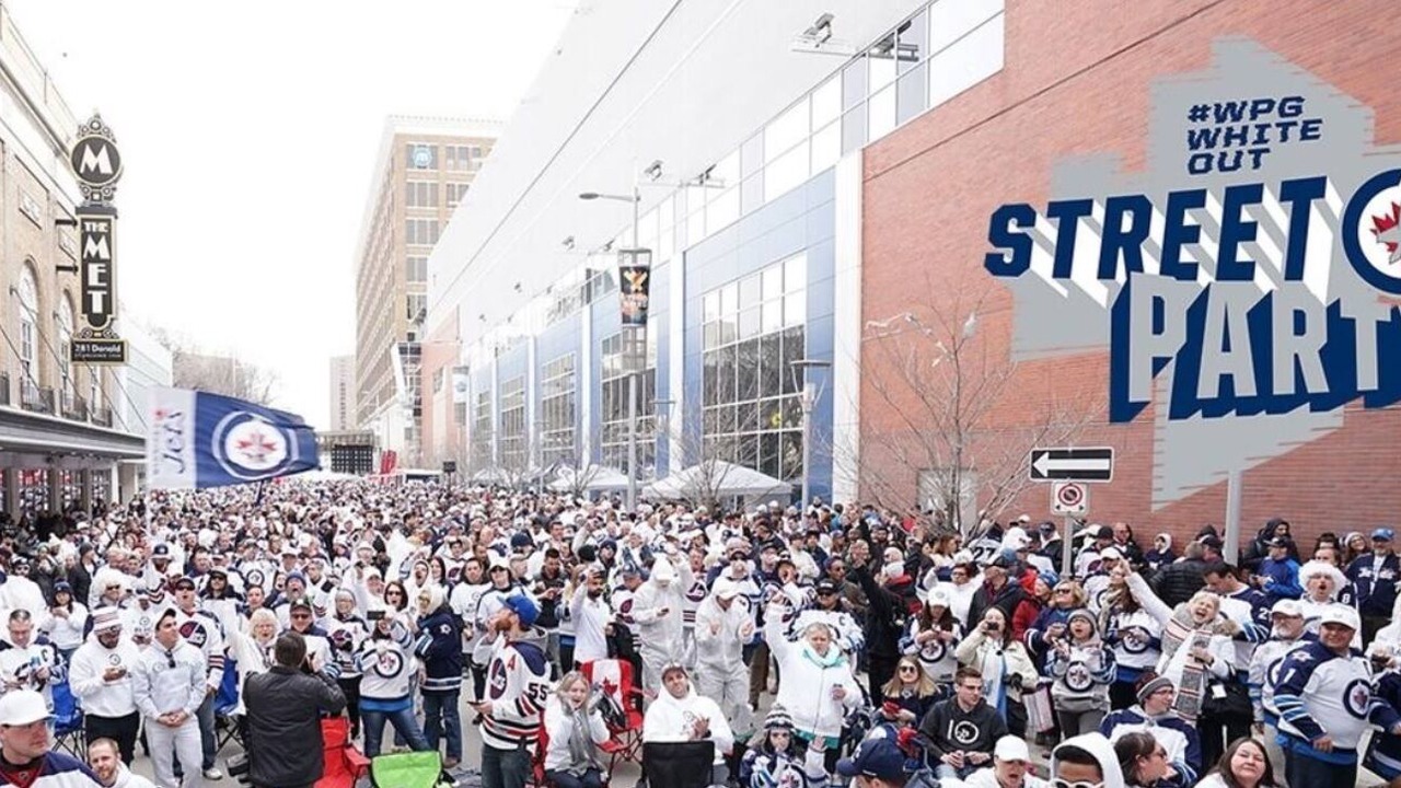 Photo of Others in Downtown Winnipeg