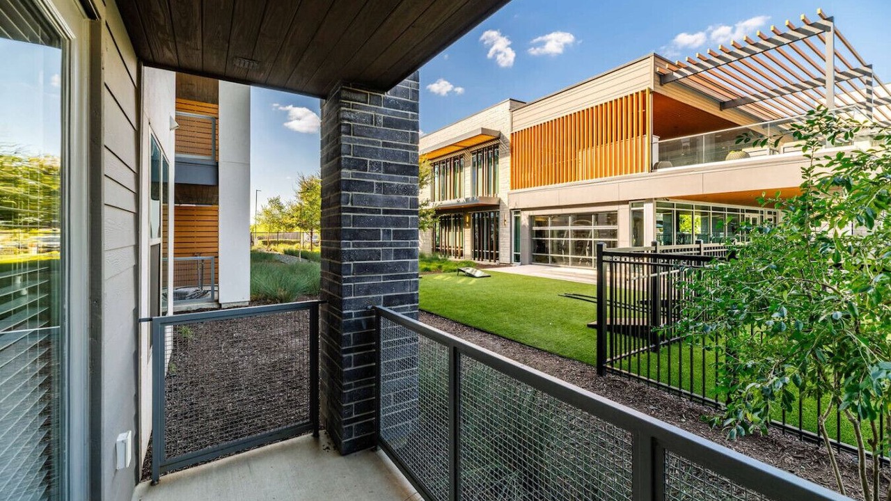 Photo of Patio Balcony in Fort Worth