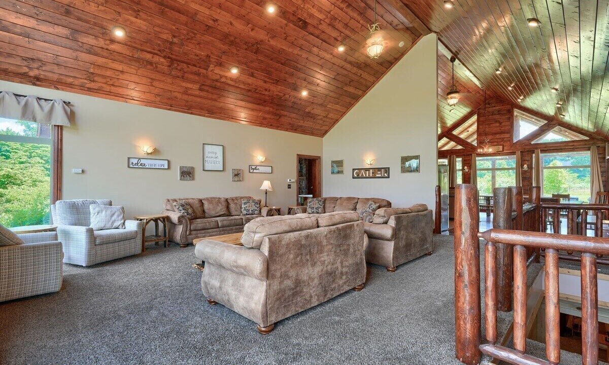 Photo of Others in Rockbridge