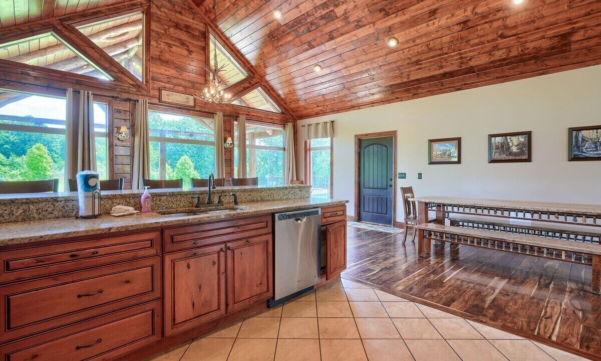 Photo of Others in Rockbridge