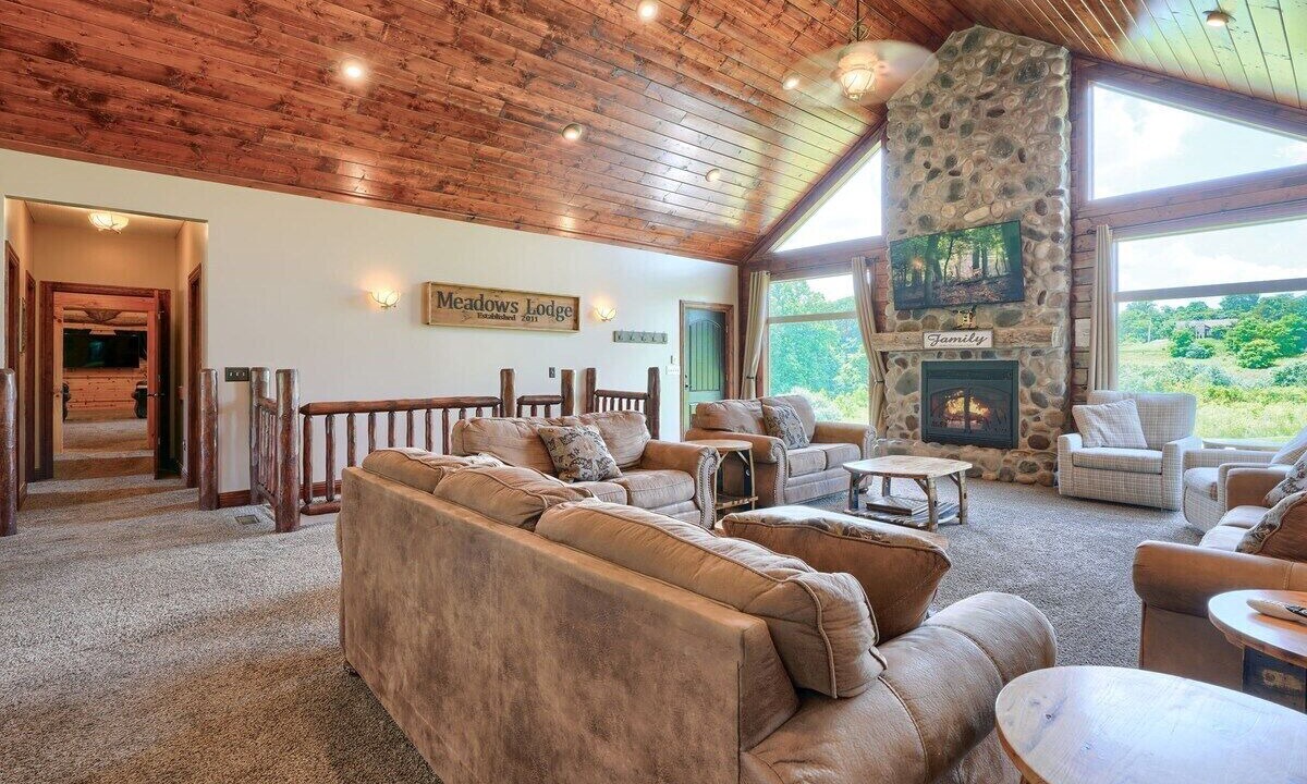 Photo of Others in Rockbridge