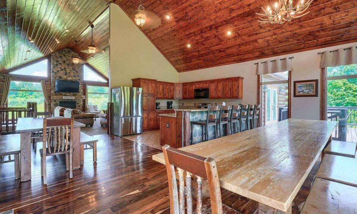 Photo of Others in Rockbridge