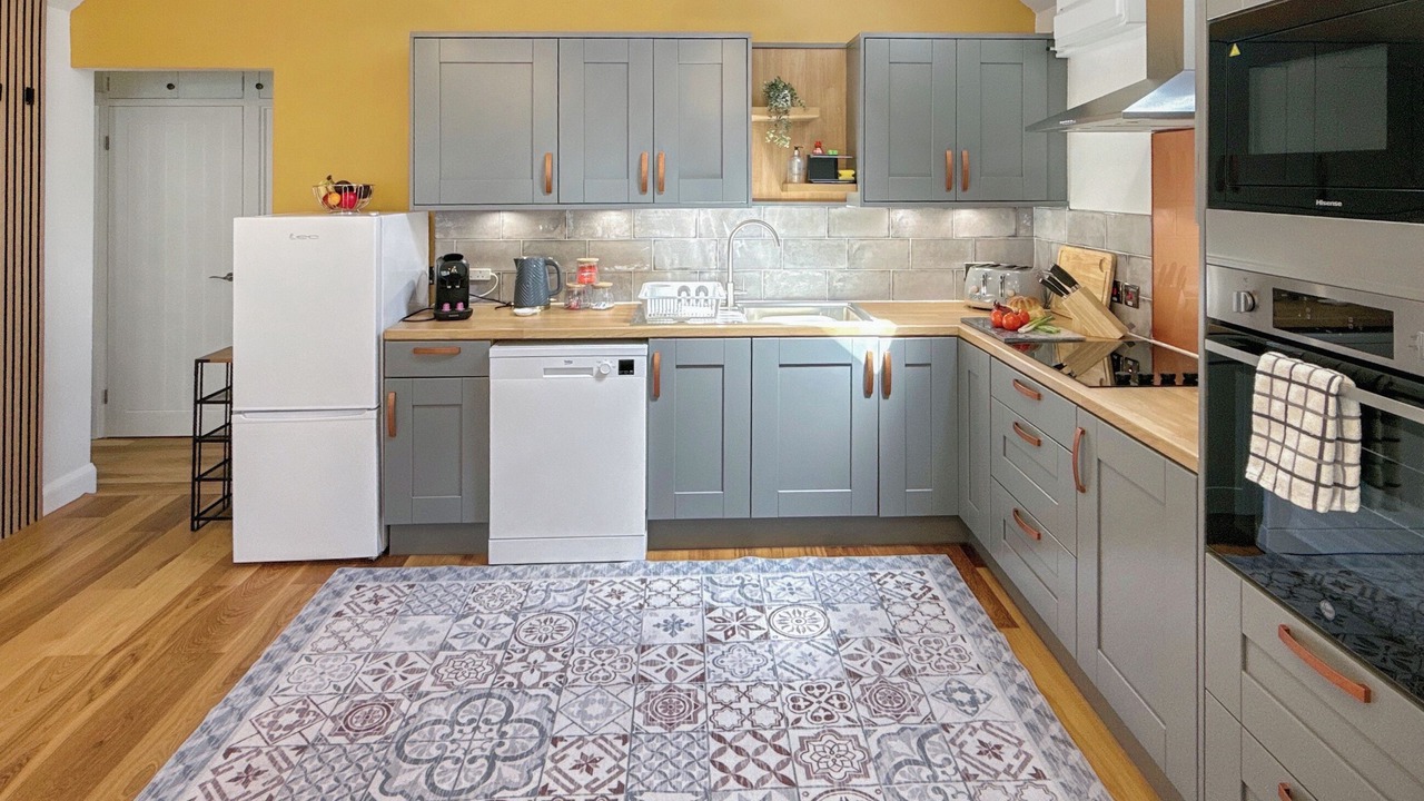 Photo of Others in Wadeford