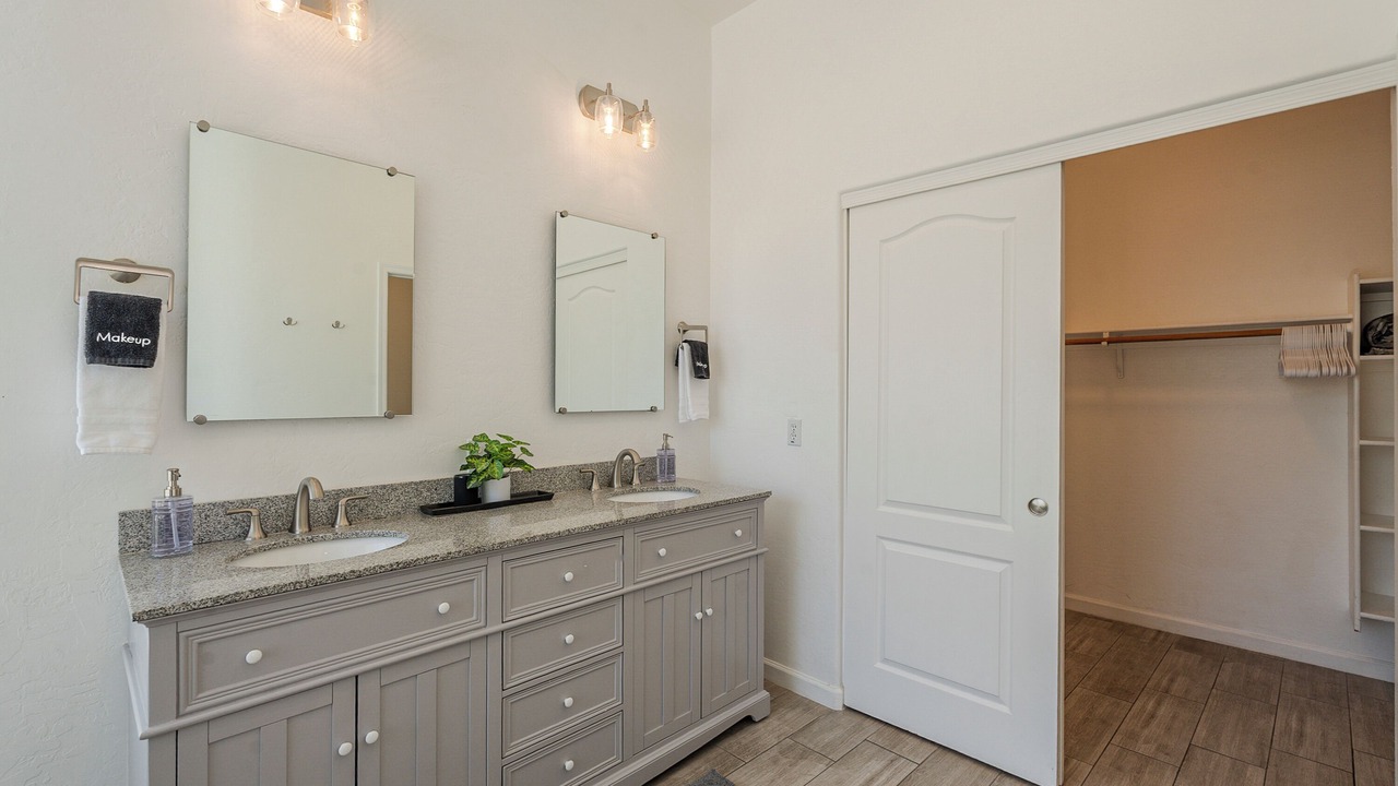Photo of Bathroom in Talon Retreat