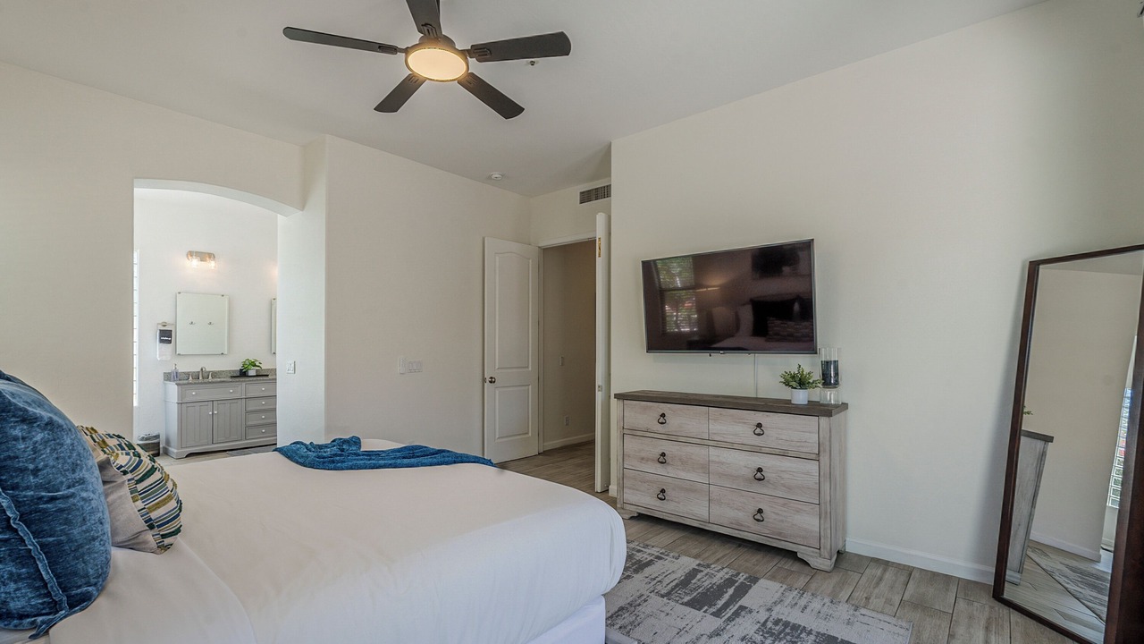 Photo of Bedroom in Talon Retreat