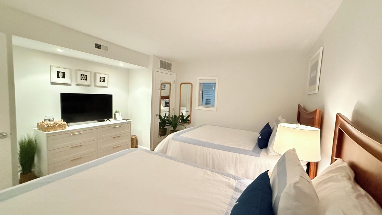 Photo of Bedroom in Avalon