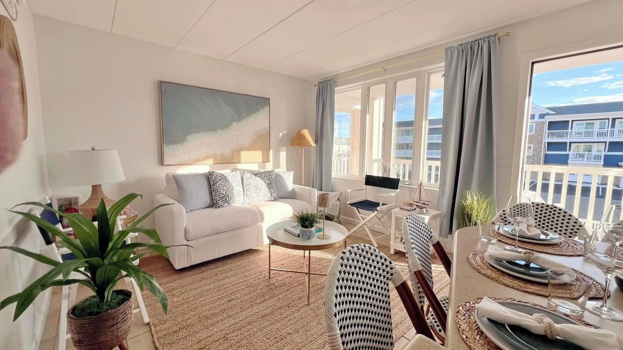 Photo of Livingroom in Avalon