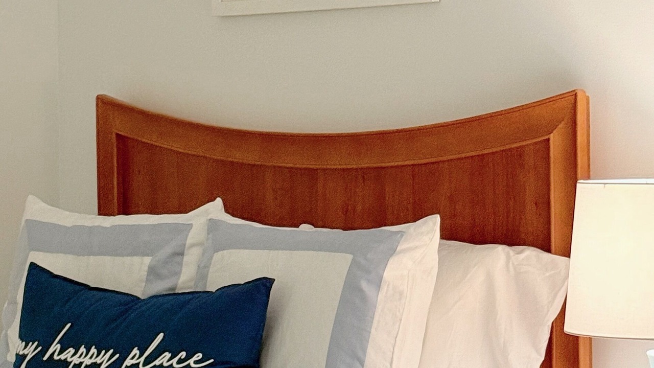 Photo of Bedroom in Avalon