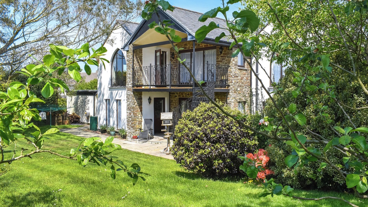 Photo of Outdoor in Parkham