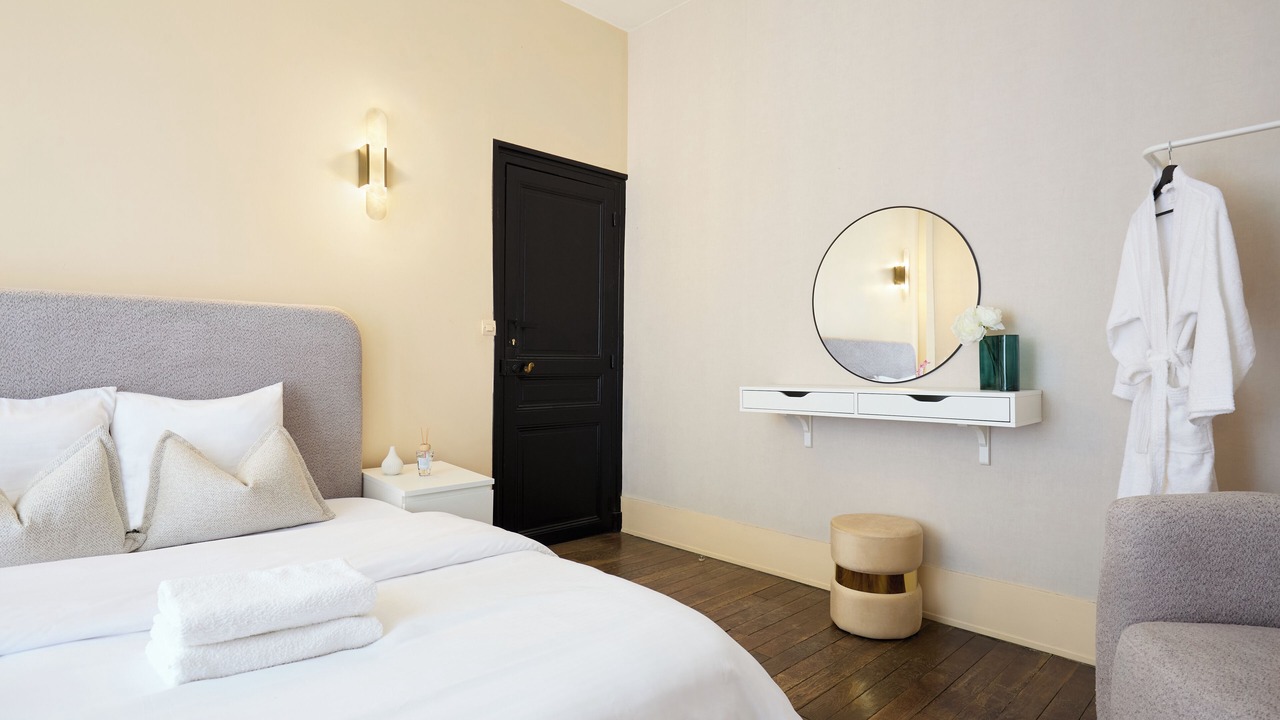 Photo of Bedroom in Villeneuve-Saint-Georges