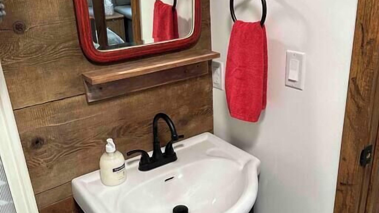 Photo of Others in Valley Road