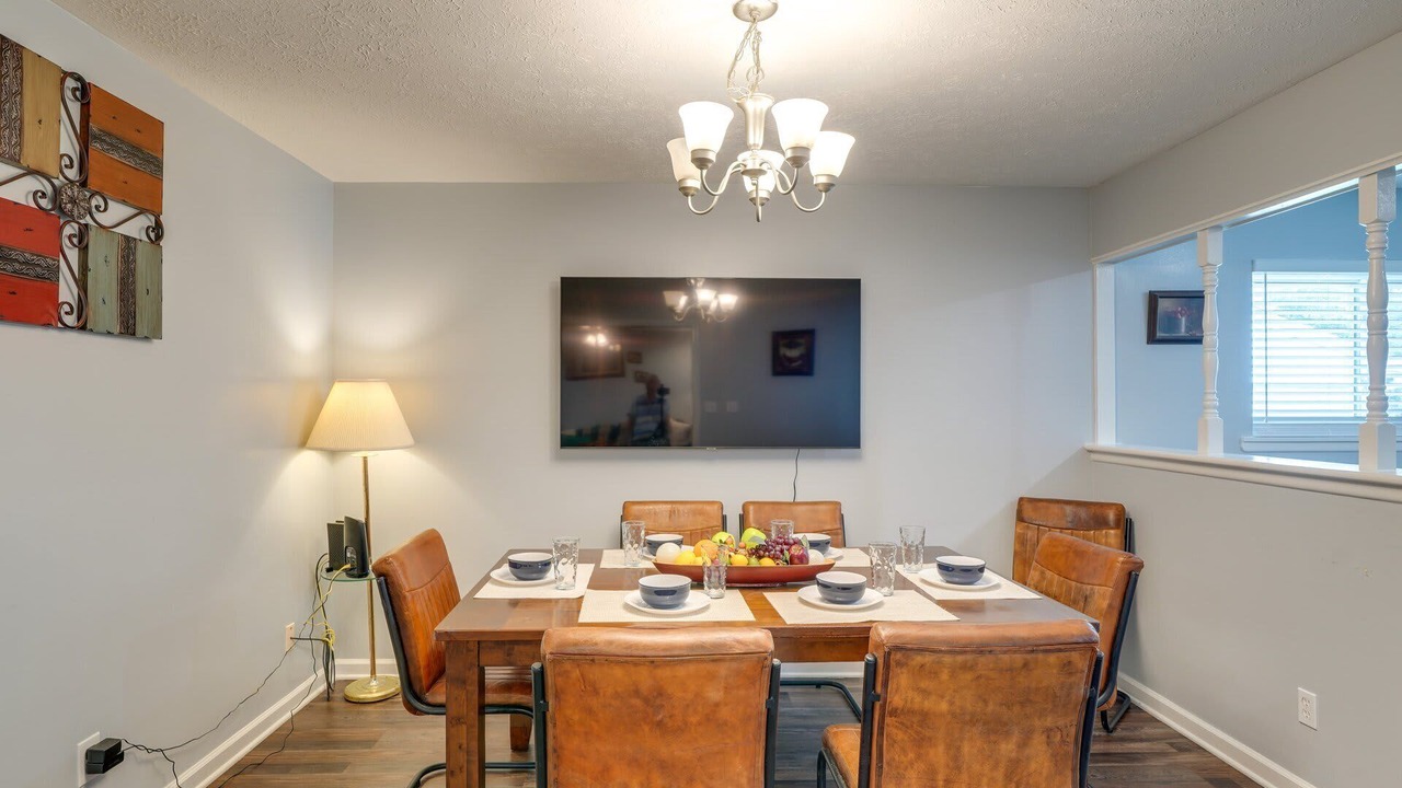 Photo of Livingroom in Jeffersonville
