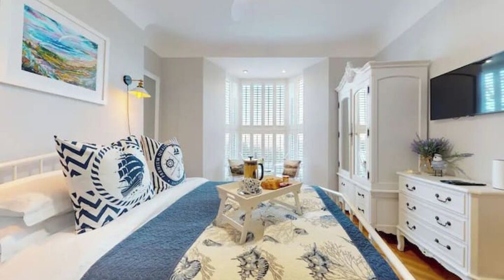 Photo of Bedroom in Mumbles