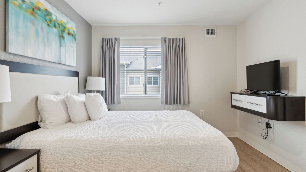 Photo of Bedroom in Far North Central