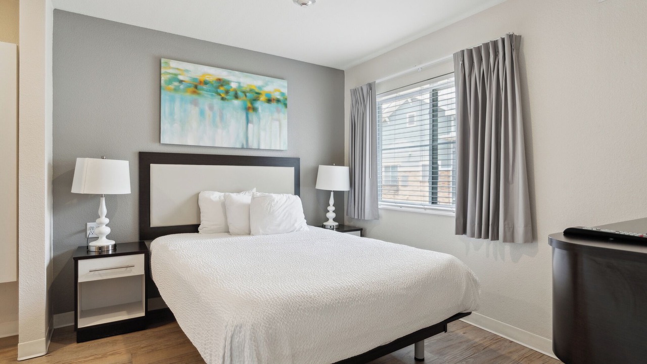 Photo of Bedroom in Far North Central