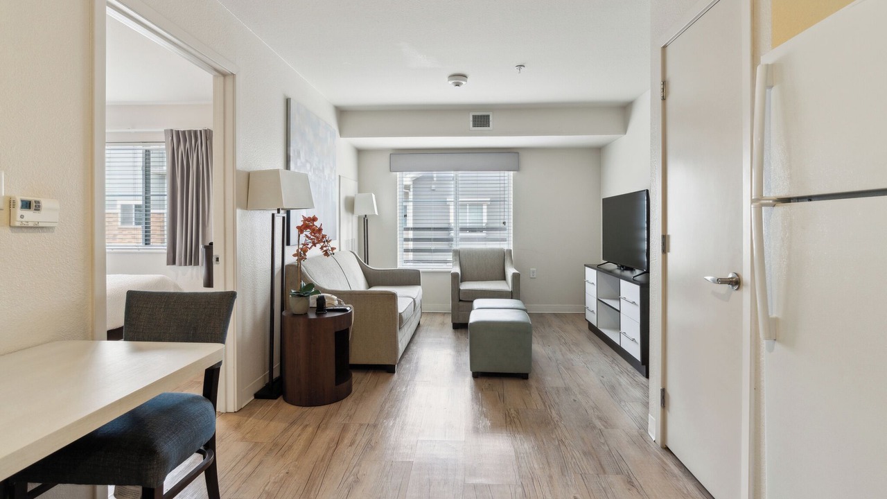 Photo of Livingroom in Far North Central