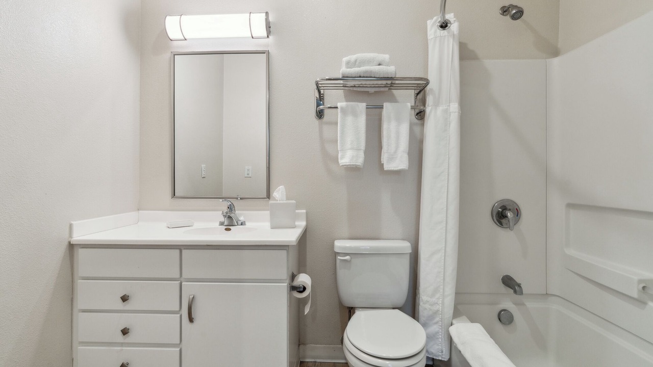 Photo of Bathroom in Far North Central