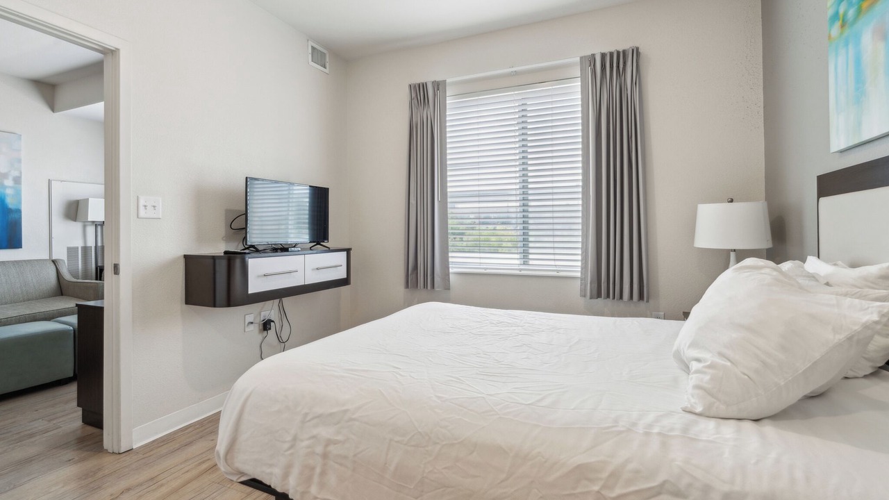 Photo of Bedroom in Far North Central