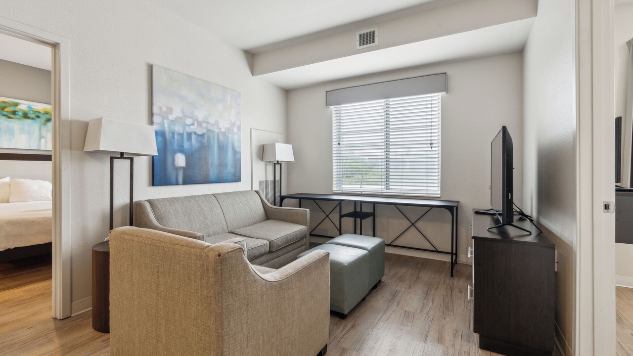 Photo of Livingroom in Far North Central