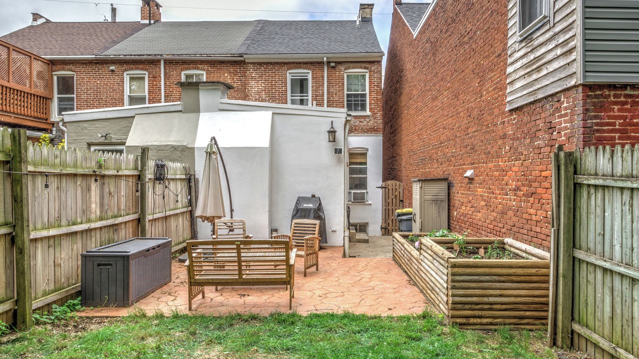 Photo of Outdoor in Lancaster