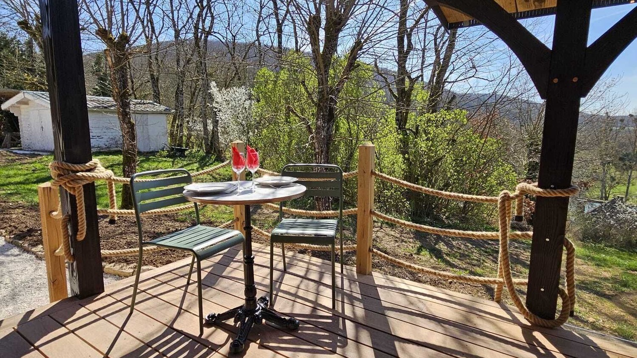 Photo of Outdoor in La Bussiere-sur-Ouche