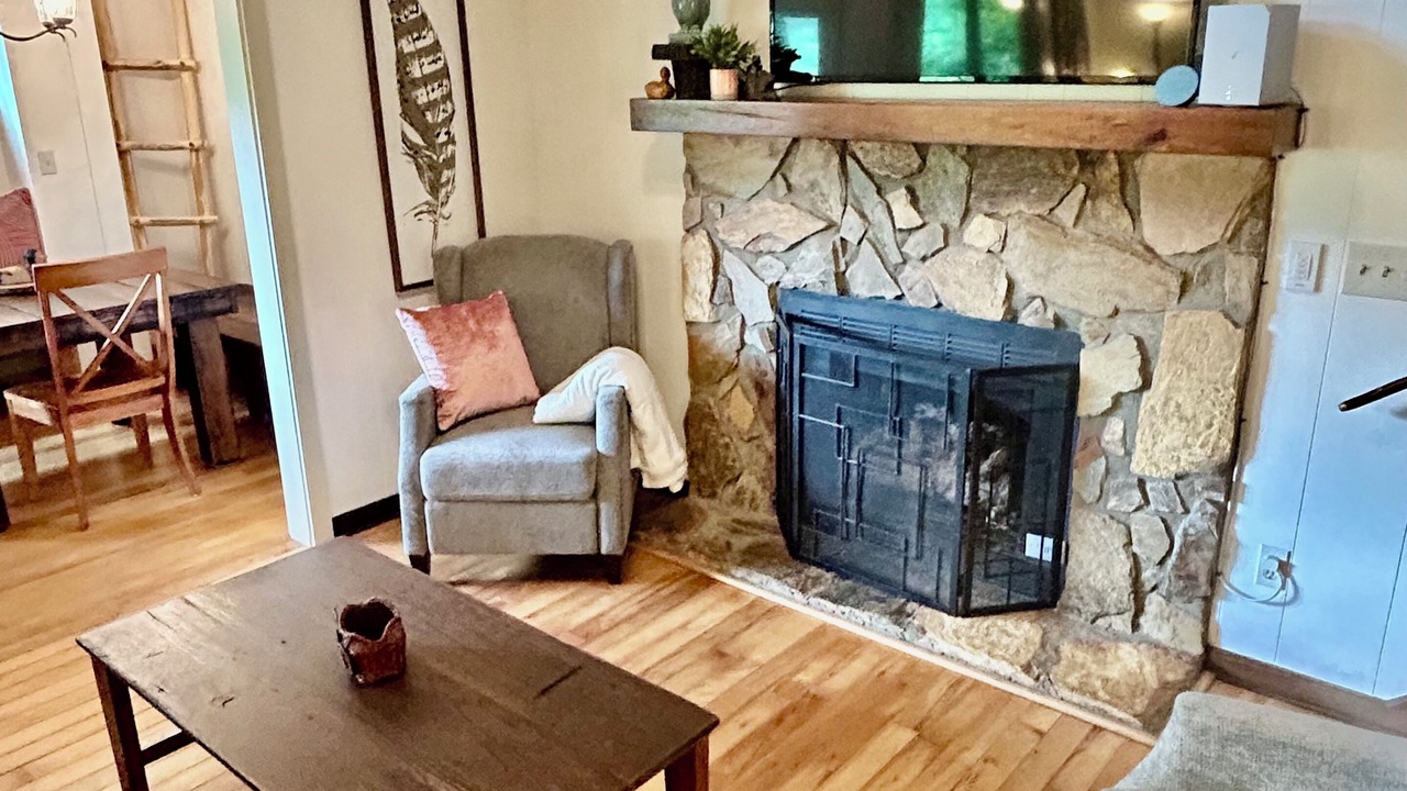 Photo of Livingroom in Almond