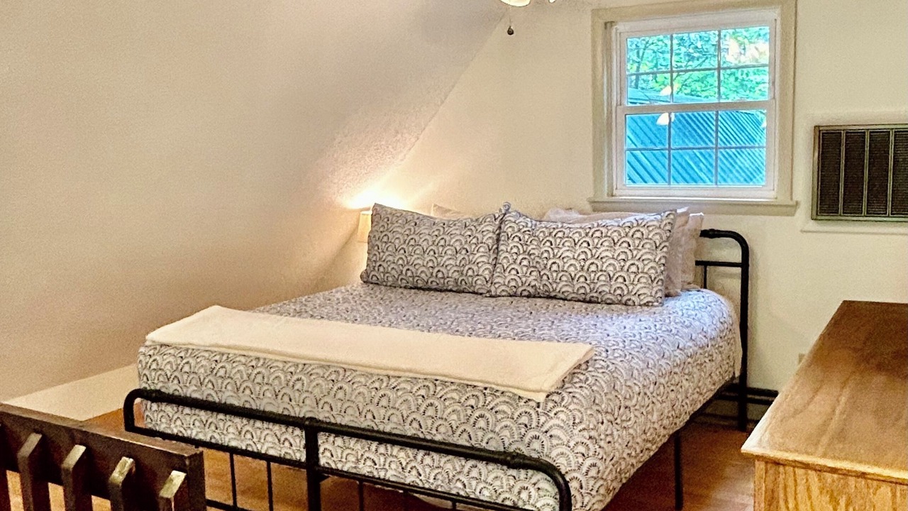 Photo of Bedroom in Almond