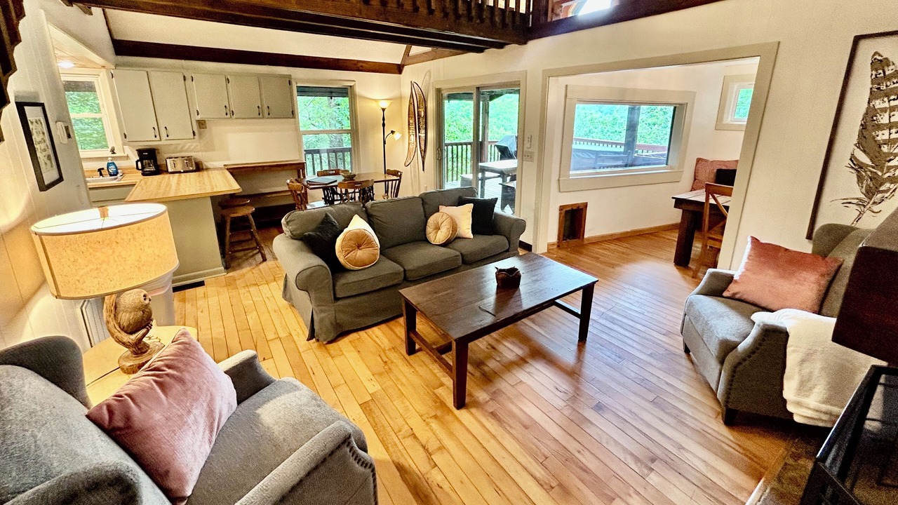 Photo of Livingroom in Almond