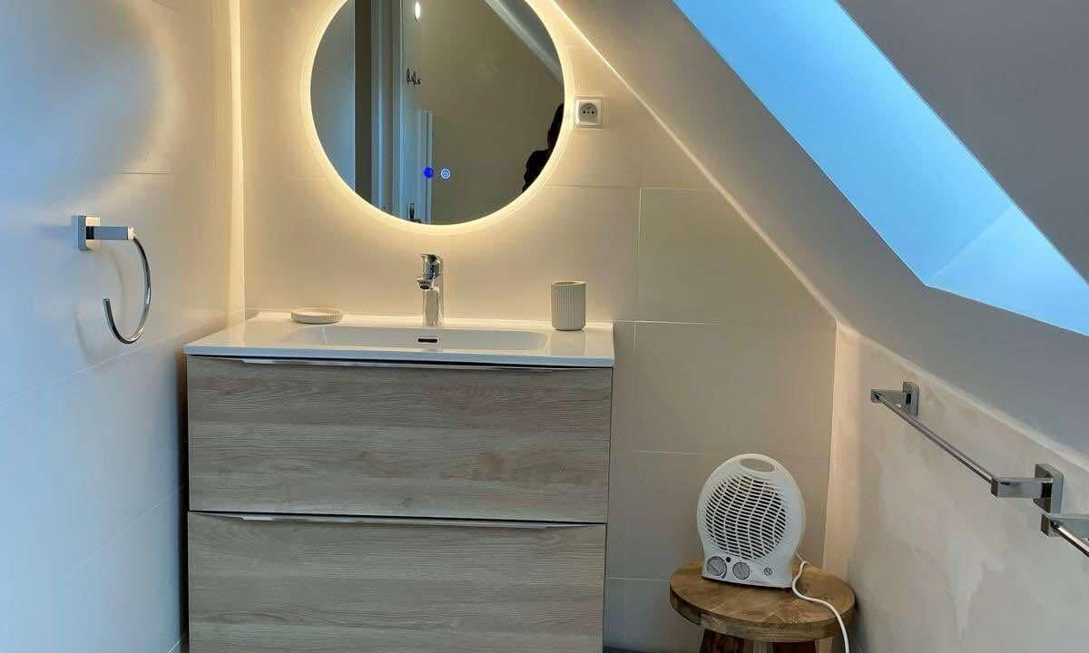 Photo of Bathroom in Gonneville-sur-Mer