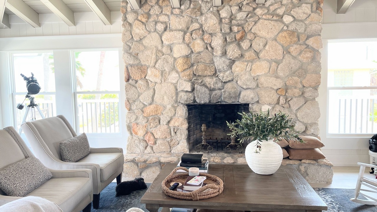 Photo of Livingroom in Marineland Acres