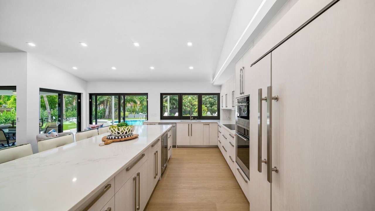 Photo of Others in Lake Ida Shores