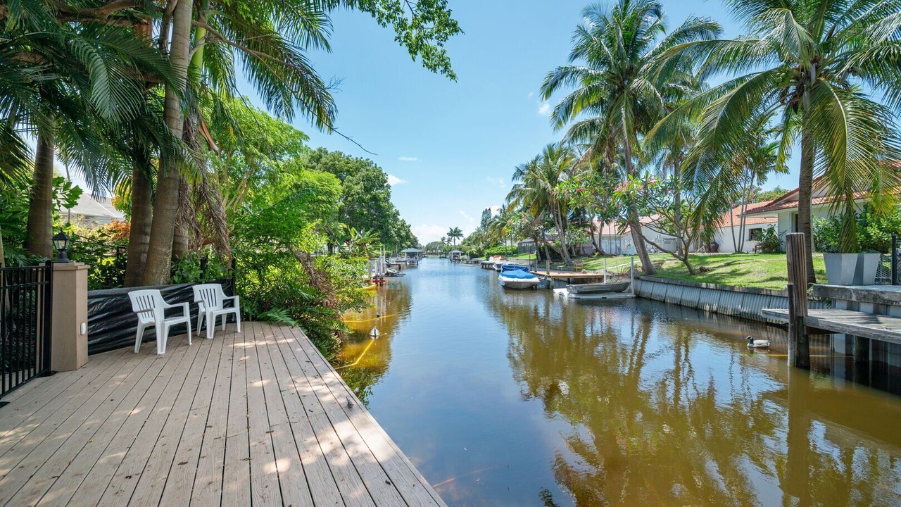 Photo of Outdoor in Lake Ida Shores