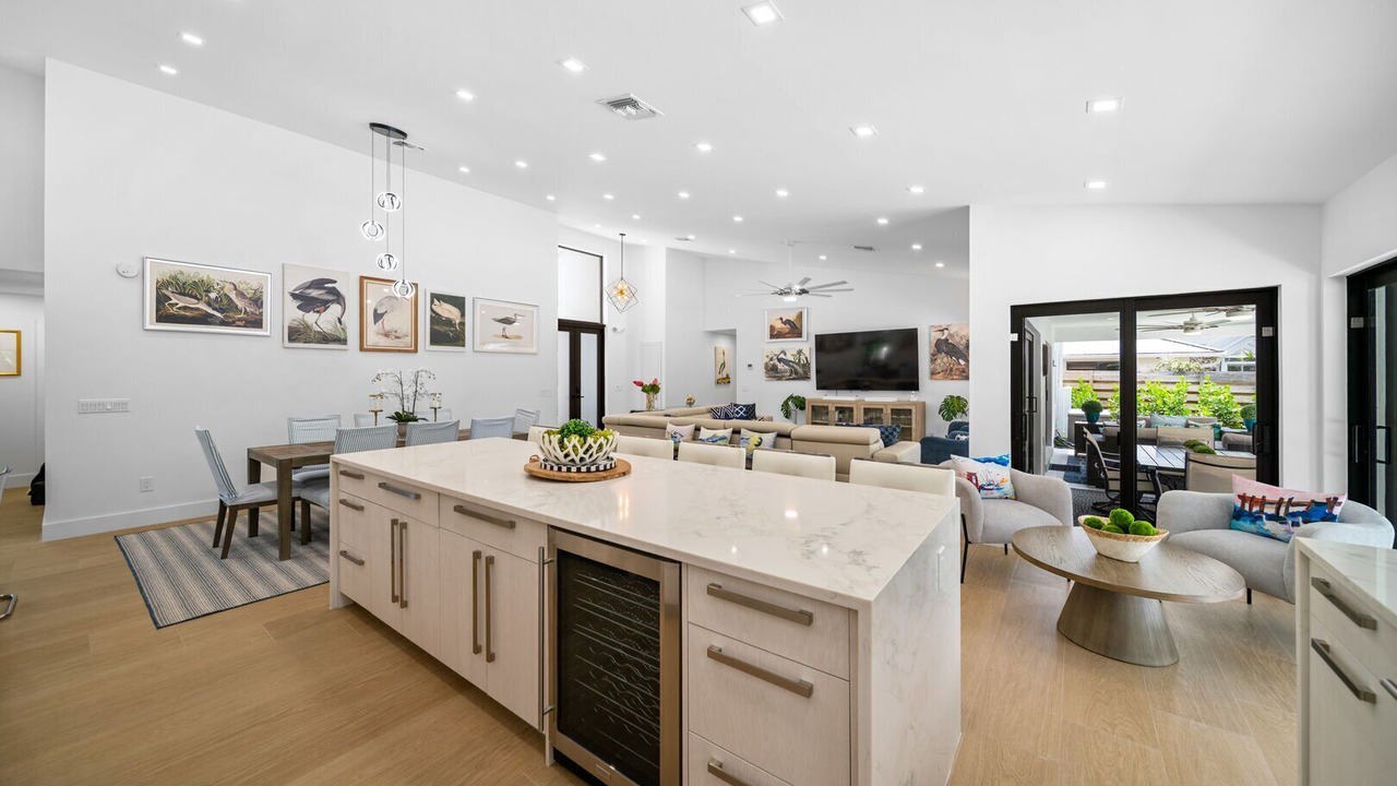 Photo of Others in Lake Ida Shores