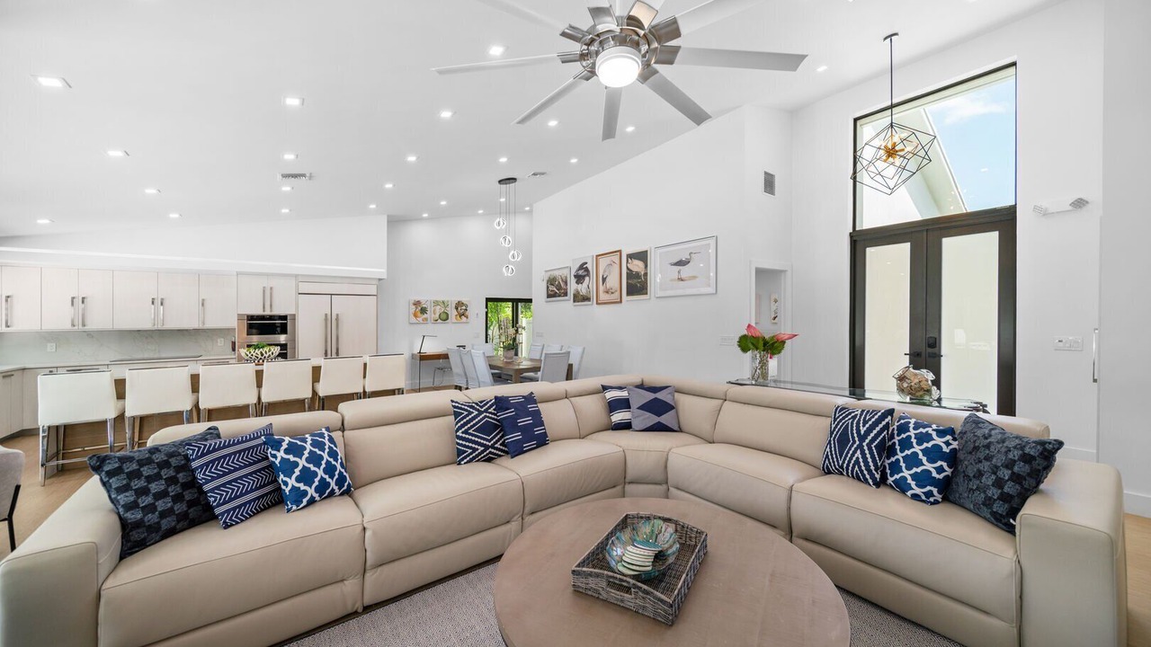 Photo of Others in Lake Ida Shores