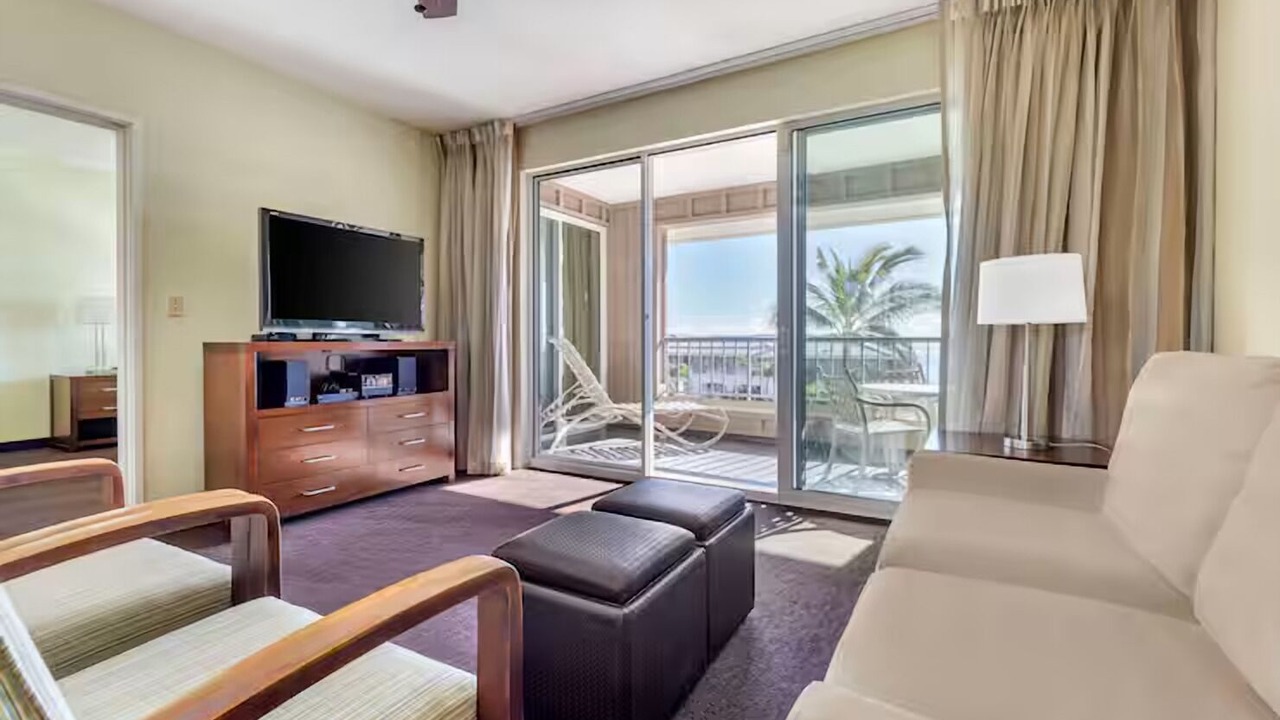 Photo of Livingroom in Poipu