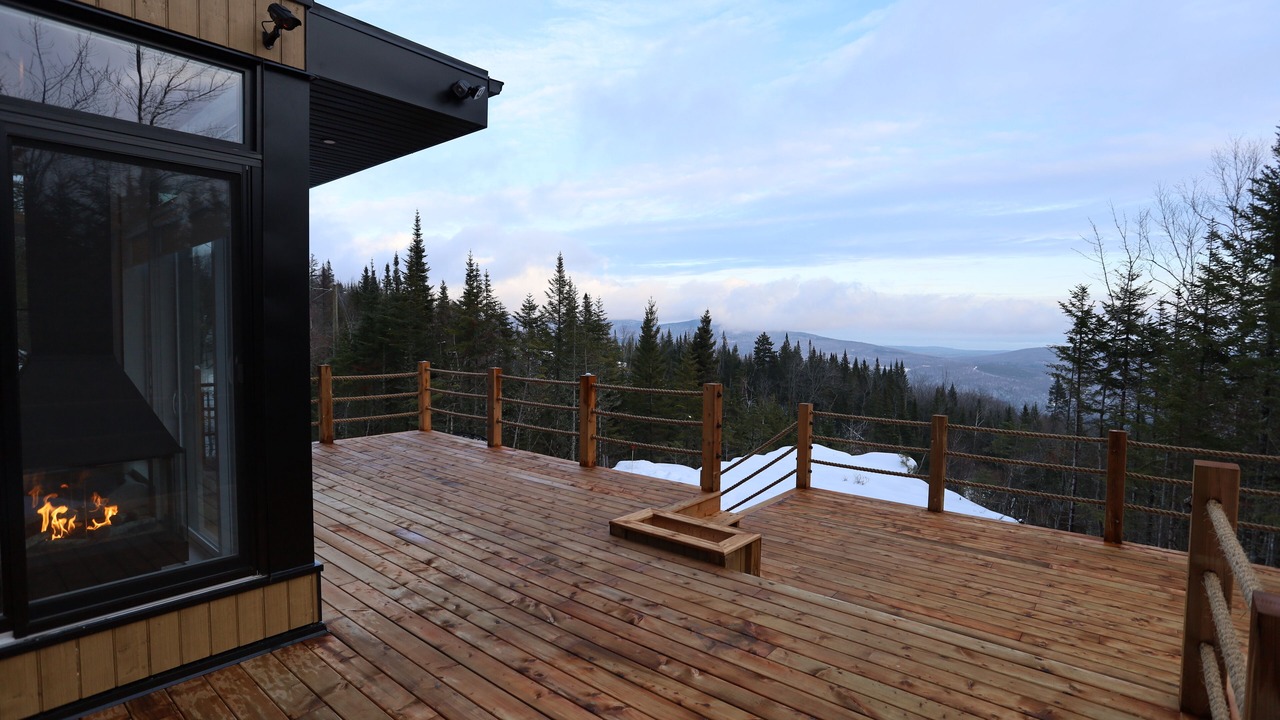 Photo of Patio Balcony in Lac Beauport