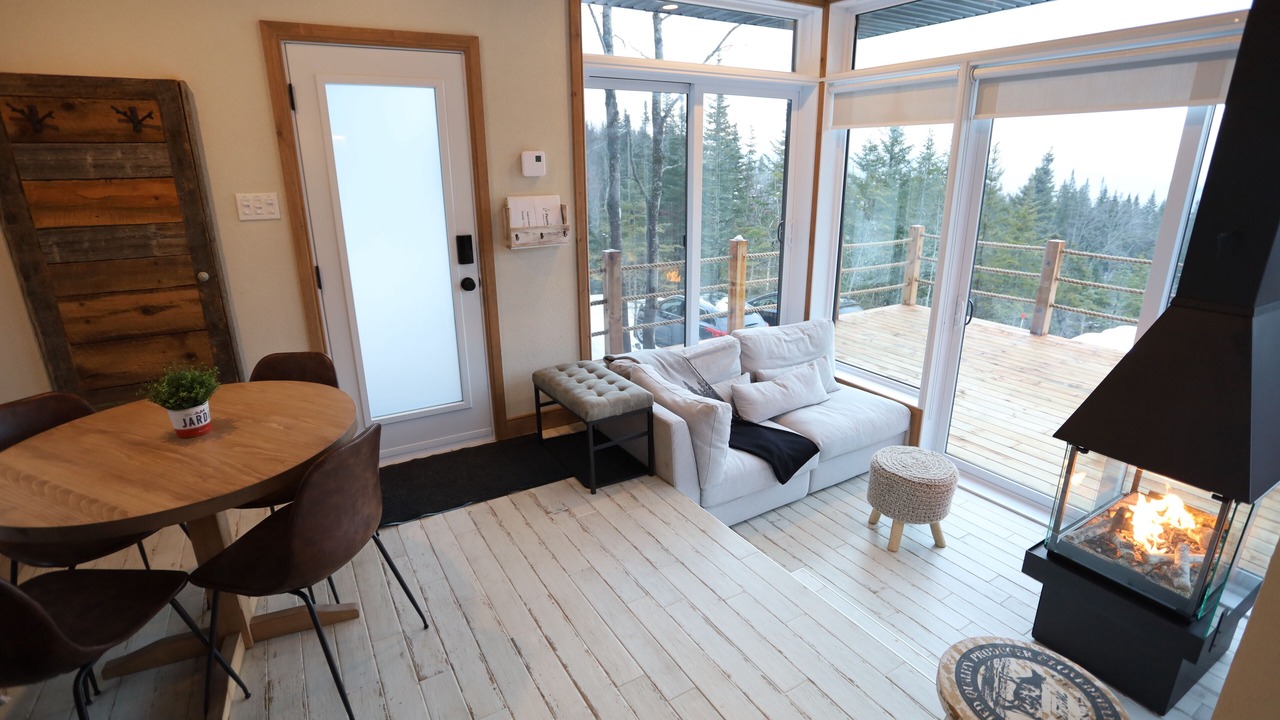 Photo of Livingroom in Lac Beauport
