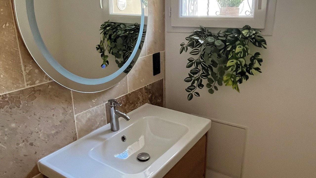 Photo of Bathroom in Elne