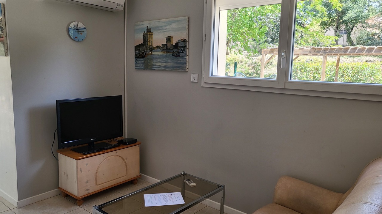 Photo of Livingroom in Reynes