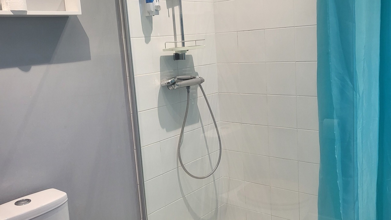 Photo of Bathroom in Reynes