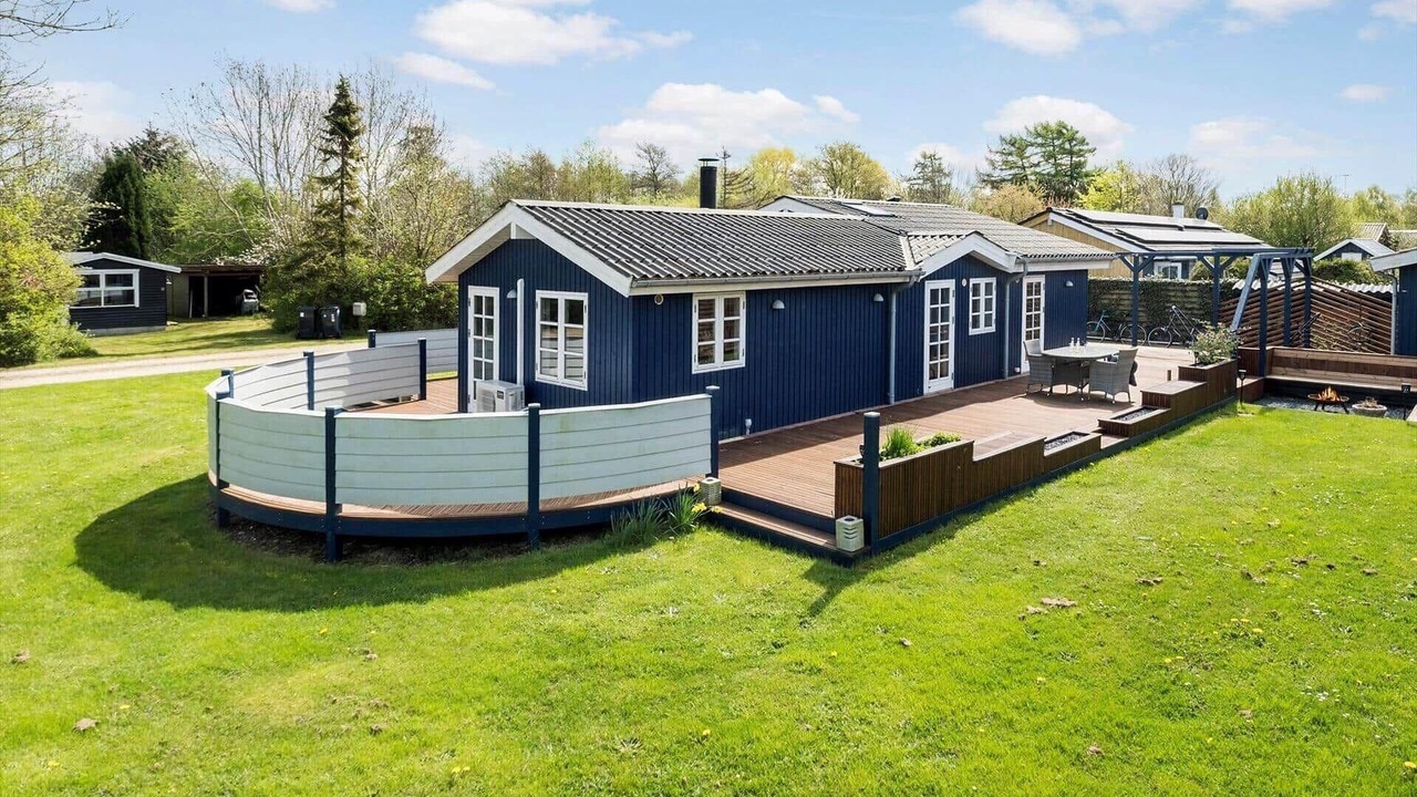 Photo of Outdoor in Store Fuglede