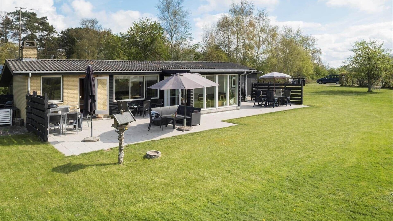 Photo of Outdoor in Store Fuglede