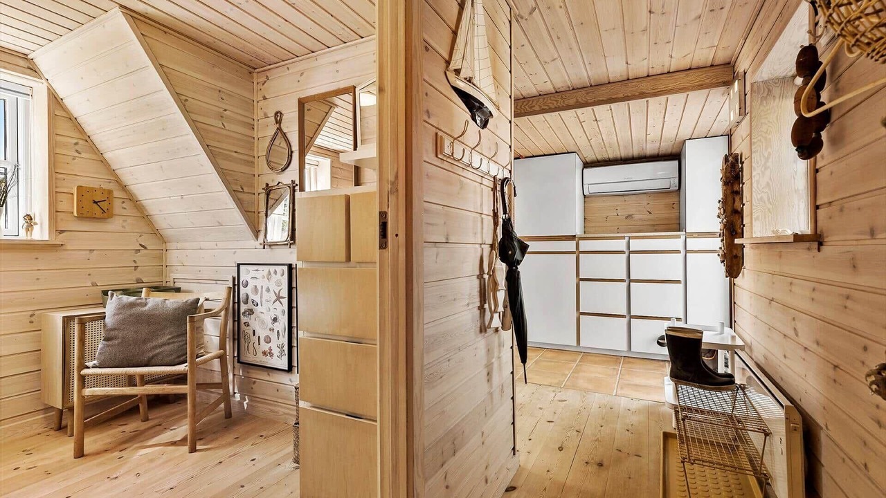 Photo of Others in Grena Strand