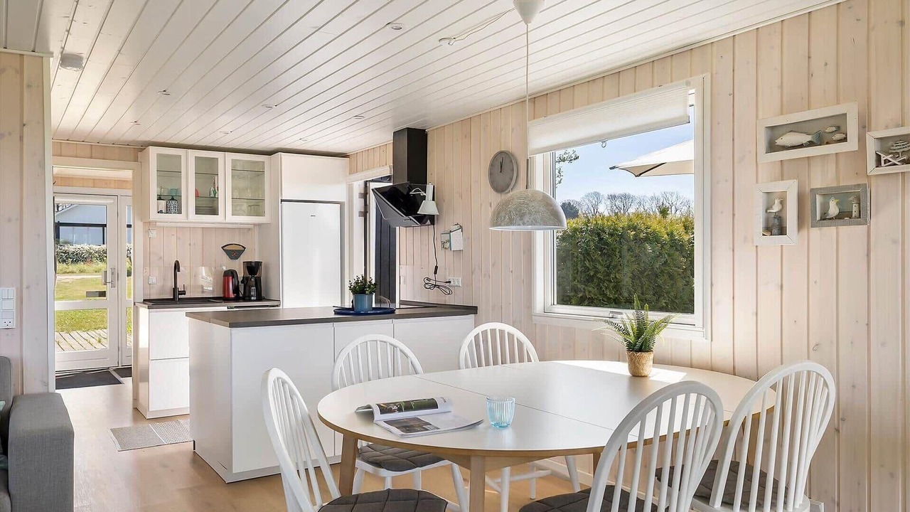 Photo of Others in Vang