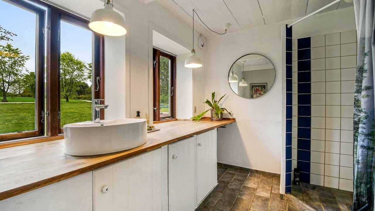 Photo of Bathroom in Tarm