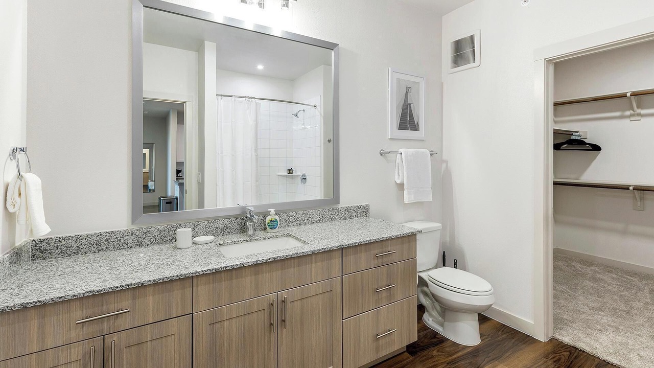 Photo of Bathroom in Fate