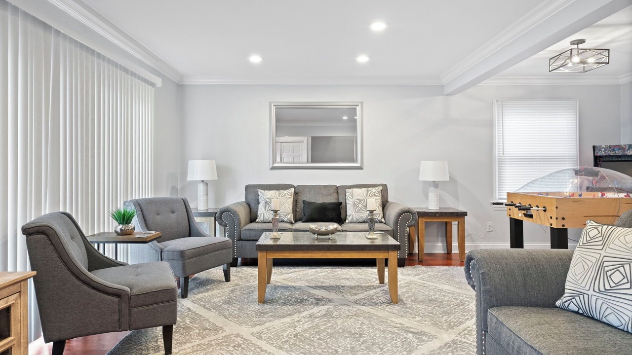 Photo of Livingroom in St. Charles