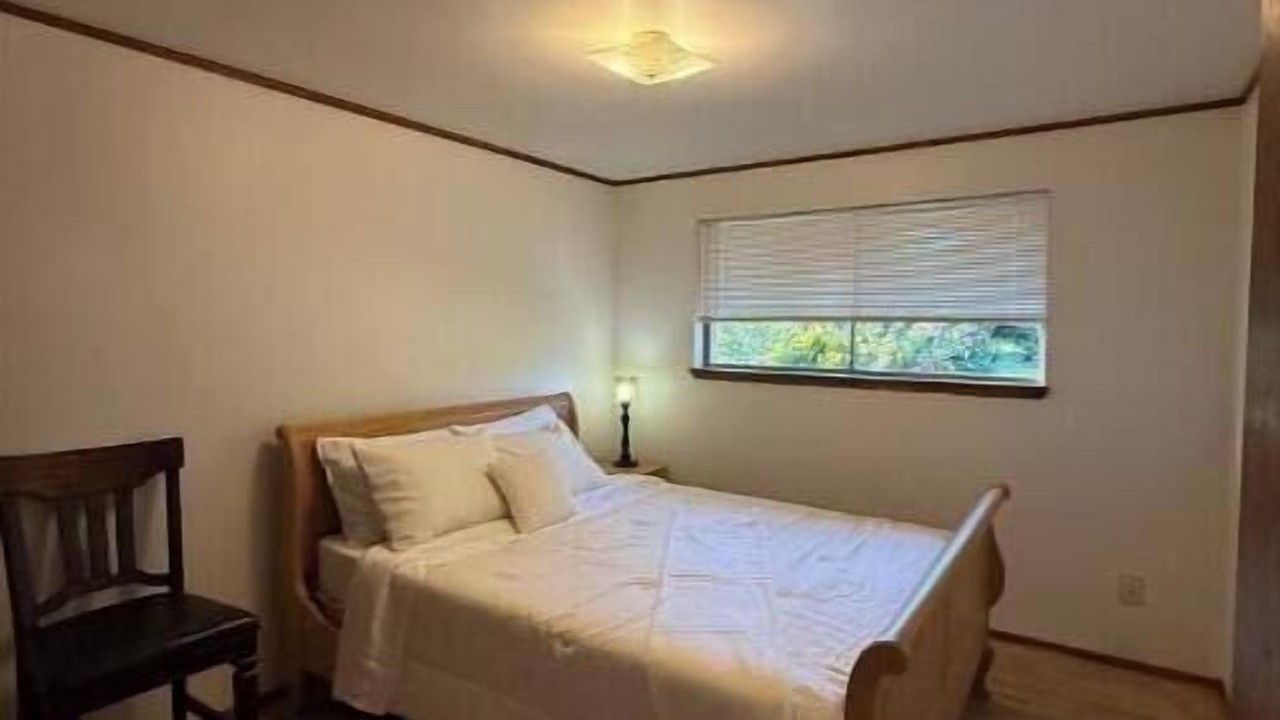 Photo of Bedroom in Seattle Metro Area
