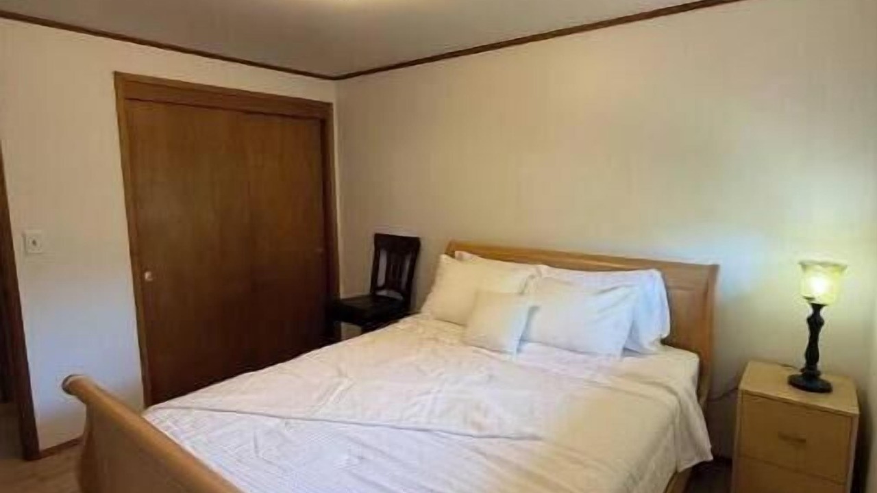 Photo of Bedroom in Seattle Metro Area